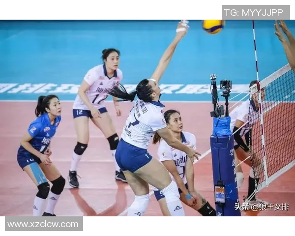 中国女排与美国女排激战正酣精彩比分回顾与赛后分析